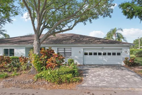 2529 Lancaster Dr, SUN CITY CENTER, FL, 33573-6512 | Card Image