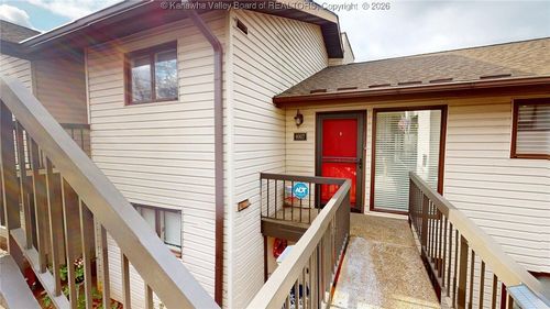 8007 Timberlake Dr, Huntington, WV, 25705-2122 | Card Image