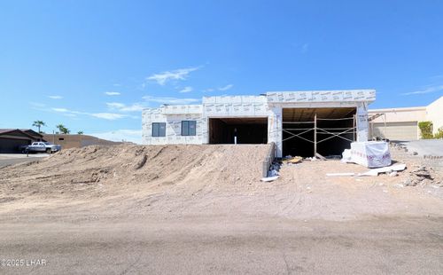1811 Westport Dr, Lake Havasu City, AZ, 86404-1805 | Card Image