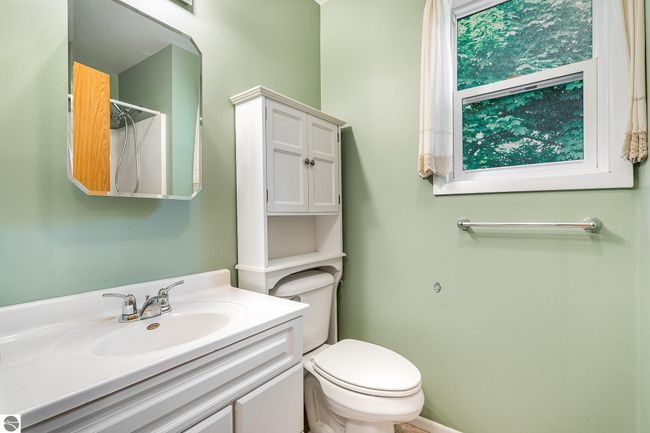 212 E Palmer St, House other with 2 bedrooms, 1 bathrooms and null parking in Mt Pleasant MI | Image 9