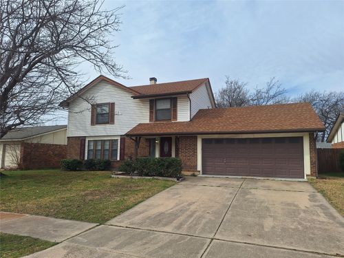 6917 Bennington Dr, Watauga, TX, 76148-1904 | Card Image