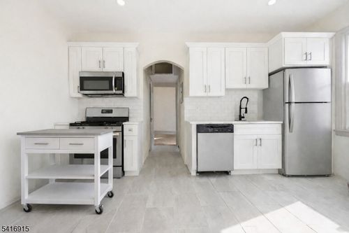 apt-1l-265 N 17th St, Bloomfield, NJ, 07003-5971 | Card Image