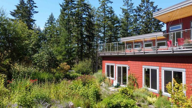 12899 Sunshine Coast Highway, House other with 3 bedrooms, 2 bathrooms and null parking in Madeira Park BC | Image 6