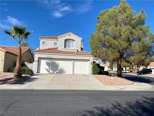 1401 Goldenspur Ln, Las Vegas, NV, 89117-6621 | Card Image