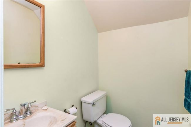 APT-9C - 323 Gill Ln, Townhouse with 2 bedrooms, 2 bathrooms and null parking in Iselin NJ | Image 19