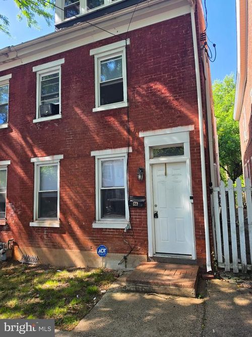123 King St, POTTSTOWN, PA, 19464-5414 | Card Image