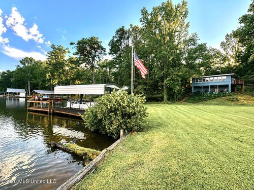 318 Lake Shore Dr, Ashland, MS, 38603-6066 | Card Image