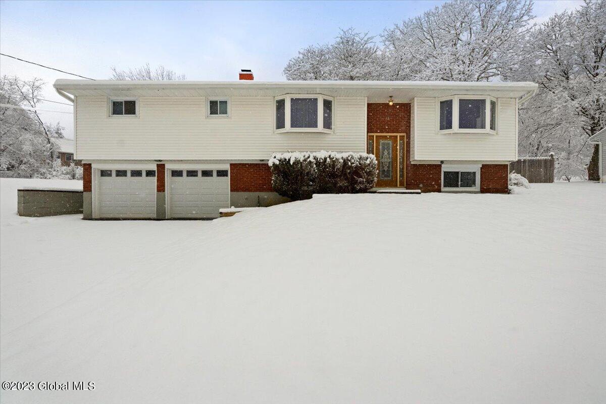 12 Garrett Drive, Sold in Waterford Zoocasa