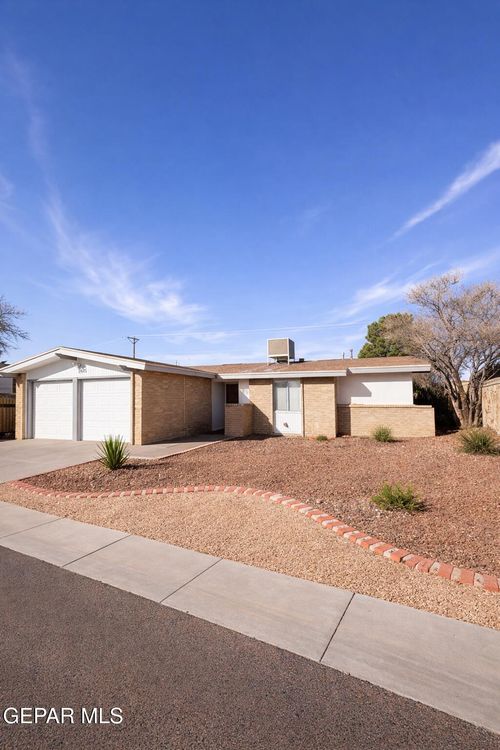 3425 E Glen Dr, El Paso, TX, 79936-1605 | Card Image