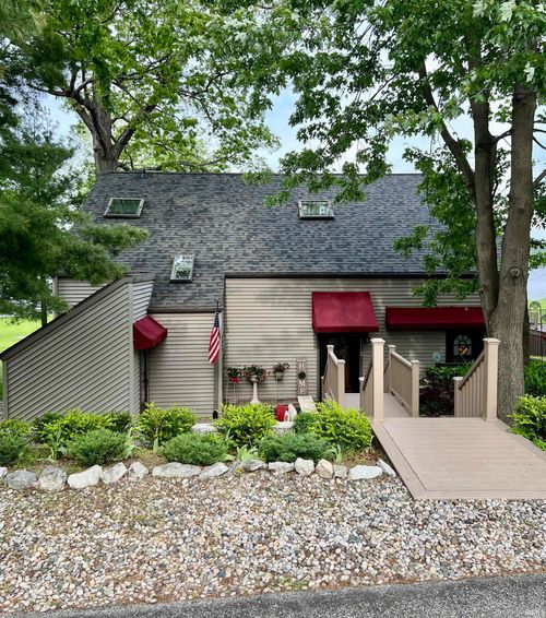 1112 Brubaker St, Warsaw, IN, 46580-2961 | Card Image