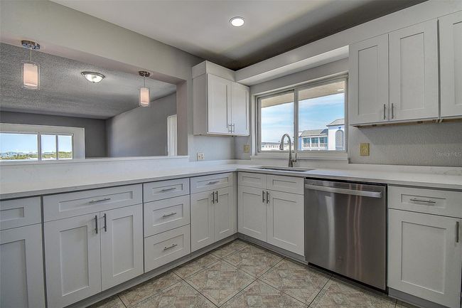 APT-514A - 100 Bluff View Dr, Condo with 2 bedrooms, 2 bathrooms and null parking in BELLEAIR BLUFFS FL | Image 8