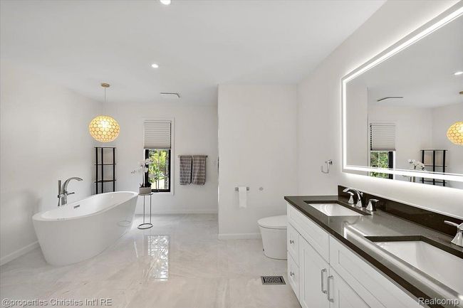 68-706 Great Oak-68.jpg | Image 31