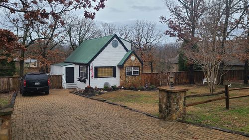 5650 Point Lavista, Malakoff, TX, 75148-3924 | Card Image