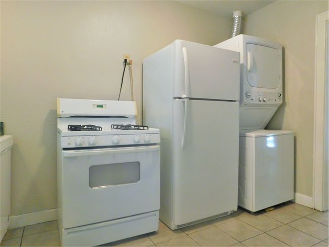 1609 N Locust St, Home with 2 bedrooms, 1 bathrooms and null parking in Denton TX | Image 10