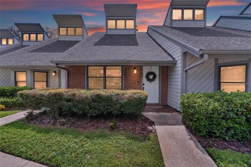 5205 Oak Charter Court, Temple Terrace, FL, 33617 | Card Image