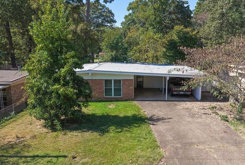 400 Esther St, Wake Village, TX, 75501-6207 | Card Image