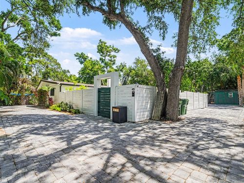 4050 Turks Cap Pl, SARASOTA, FL, 34234-4563 | Card Image