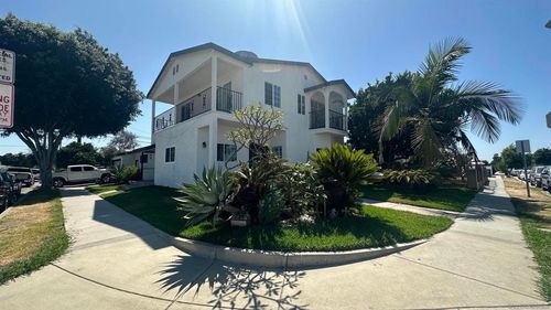 4296 Platt Ave, Lynwood, CA, 90262-3821 | Card Image