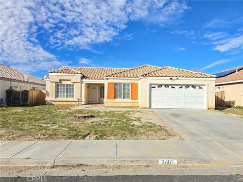3407 Dakota St, Rosamond, CA, 93560-7604 | Card Image