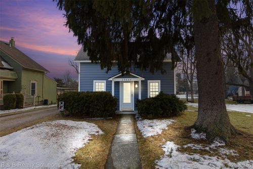 23644 E Main St, Armada, MI, 48005-3309 | Card Image