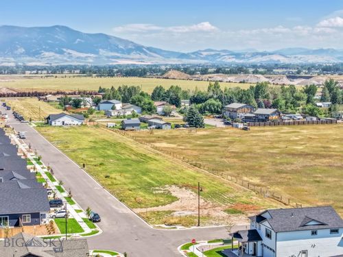 708 Spaniel Ln, Belgrade, MT, 59714-4171 | Card Image