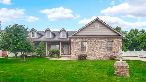 2257 Blarney Stone Dr, Valparaiso, IN, 46385-7371 | Card Image