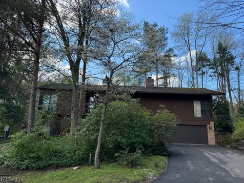 1938 Hemlock Dr, Kent, OH, 44240-5934 | Card Image