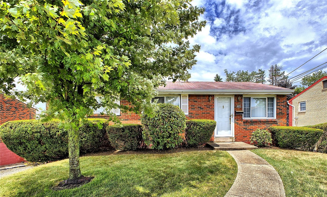 Elfort Dr, Pittsburgh, PA 15235