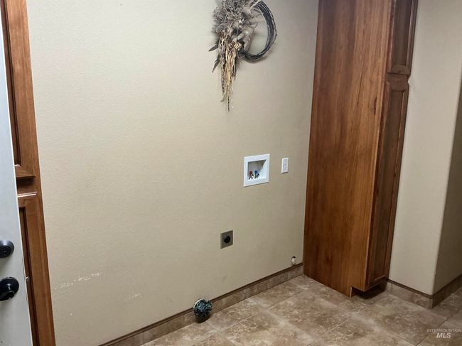 1852 E 4400 N, House other with 3 bedrooms, 3 bathrooms and 3 parking in Buhl ID | Image 24