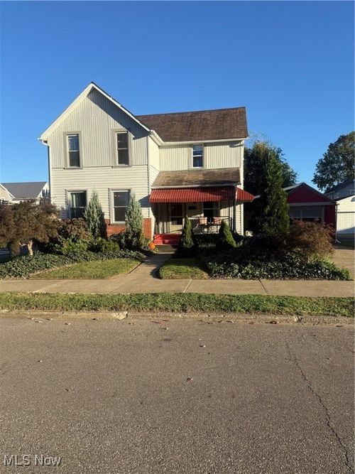 450 E 5th St, Dover, OH, 44622-1708 | Card Image