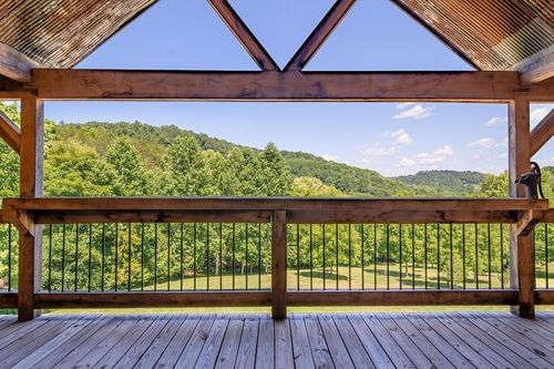 59 Russell Ln, Pleasant Shade, TN, 37145-3522 | Card Image