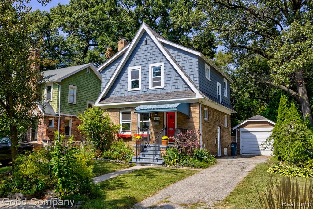 Marshfield St, Ferndale, MI 48220