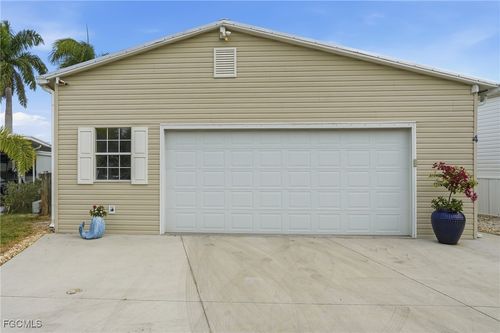 4 Galleon Way, FORT MYERS BEACH, FL, 33931-3406 | Card Image