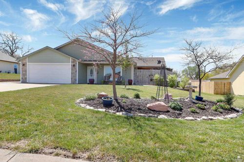 203 Bergsten Court, Riley, KS, 66531 | Card Image