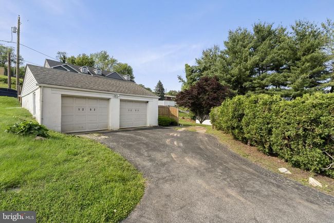 1202 Matsonford Rd, House other with 3 bedrooms, 2 bathrooms and null parking in CONSHOHOCKEN PA | Image 15