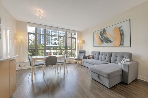 307-1249 Granville St, Vancouver, BC, V6Z1M5 | Card Image