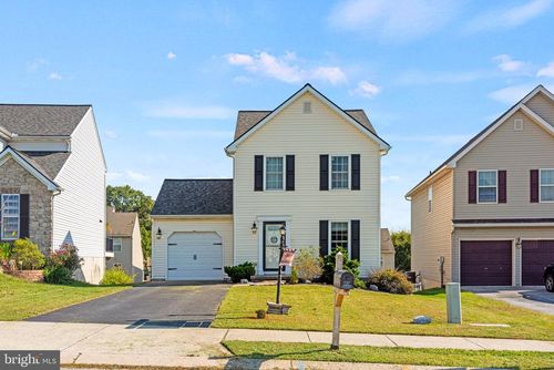325 Stabley Ln, WINDSOR, PA, 17366-9014 | Card Image