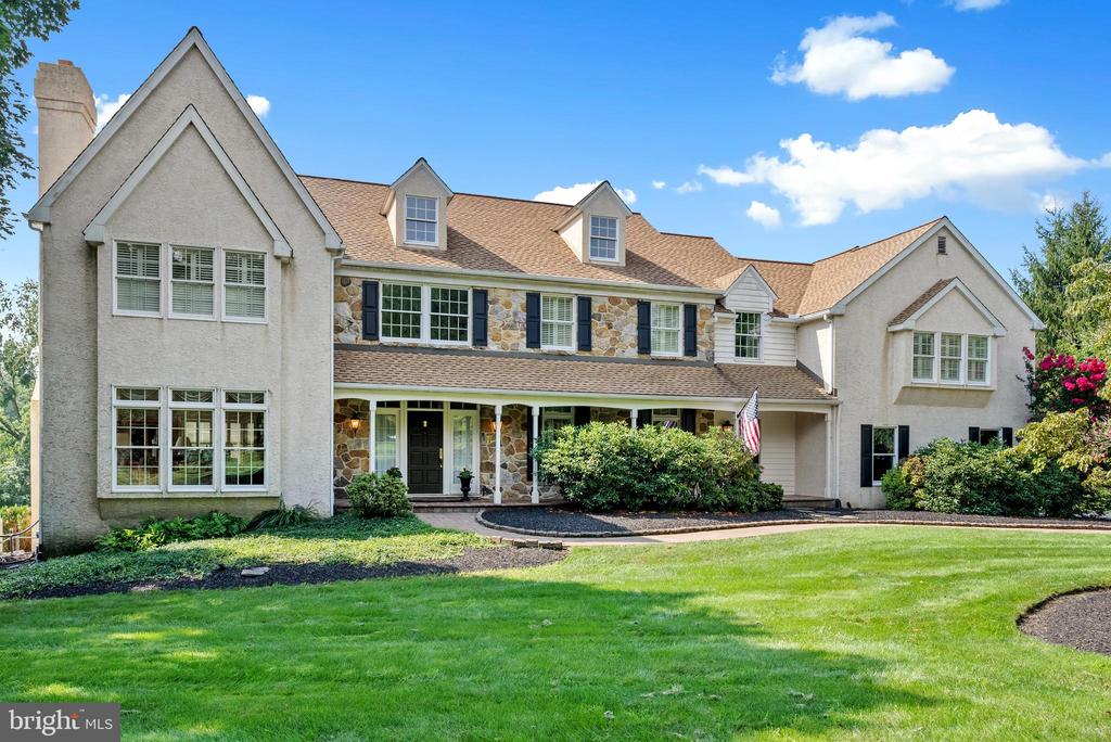Huntsman Ln, West Chester, PA 19382