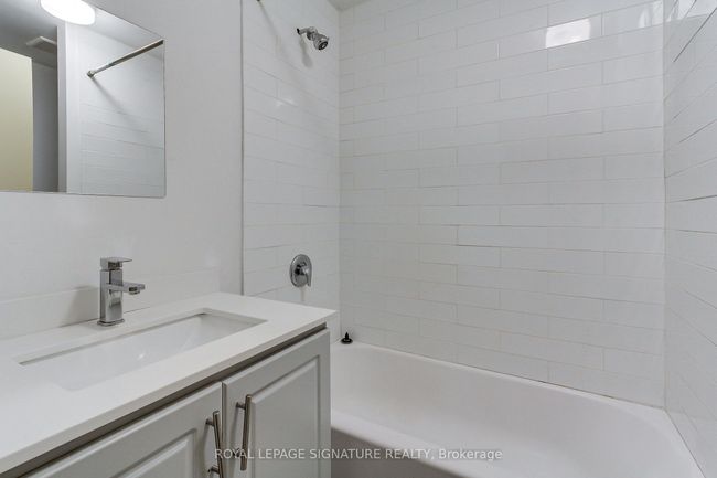 1267 King St W, Home with 10 bedrooms, 9 bathrooms and 2 parking in Toronto ON | Image 6