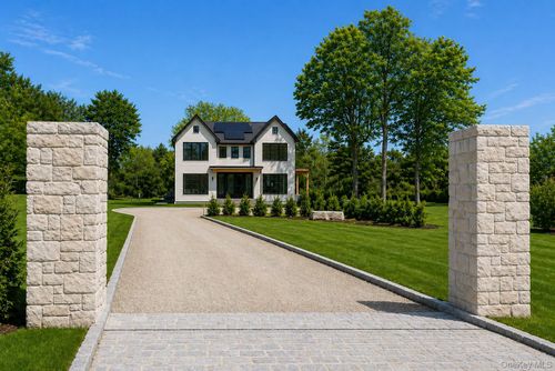 14 Ridge Rd, Southampton, NY, 11968-3621 | Card Image