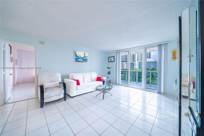 APT-508 - 3800 S Ocean Dr, Condo with 1 bedrooms, 2 bathrooms and null parking in Hollywood FL | Image 12