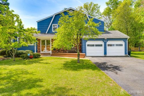 24 Christopher Ave, Kendall Park, NJ, 08824-1617 | Card Image