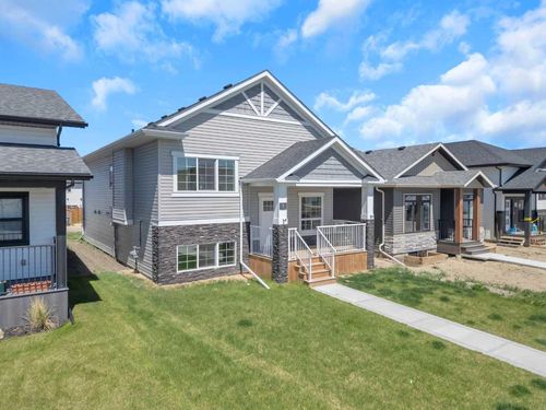 9 Ian Way, Red Deer County, AB, T4E | Card Image