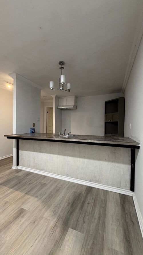 8880 Rue D'Iberville, Montréal, QC, H1Z2P9 | Card Image