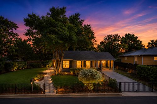 1124 Tillery St, Austin, TX, 78702-3034 | Card Image