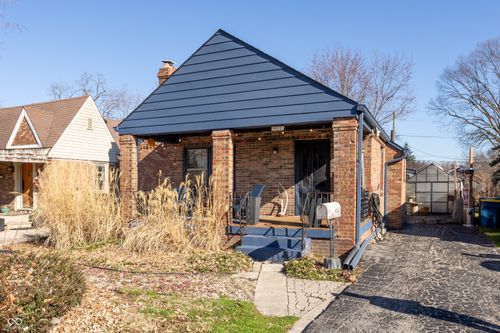 4612 Stratford Ave, Indianapolis, IN, 46201-4720 | Card Image