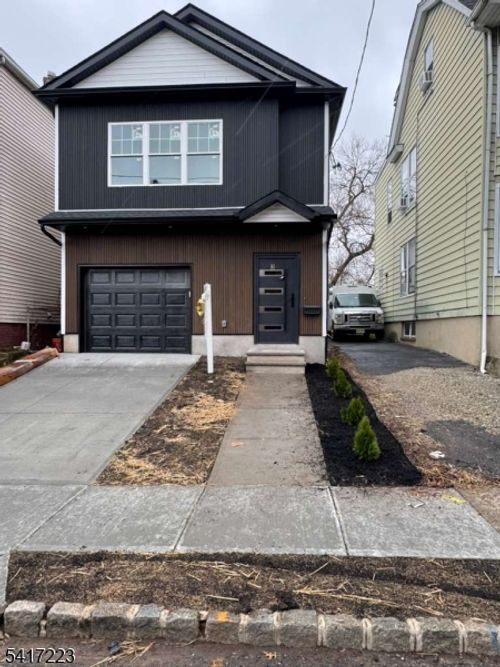 3 Terrace Pl, Belleville, NJ, 07109-3020 | Card Image