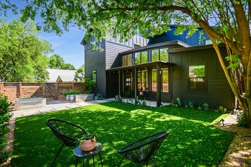 2011 Arpdale St, Austin, TX, 78704-3901 | Card Image