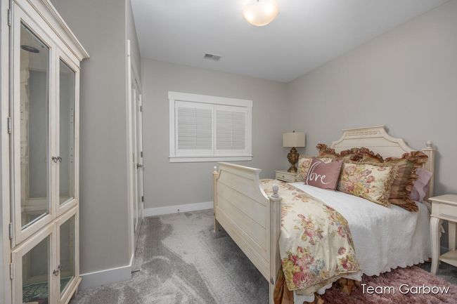 01 - 8393 Woodhaven Dr Sw, Condo with 3 bedrooms, 3 bathrooms and null parking in Byron Center MI | Image 18