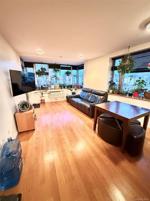 apt-3f-63 Queens Blvd, Woodside, NY, 11377-5784 | Card Image